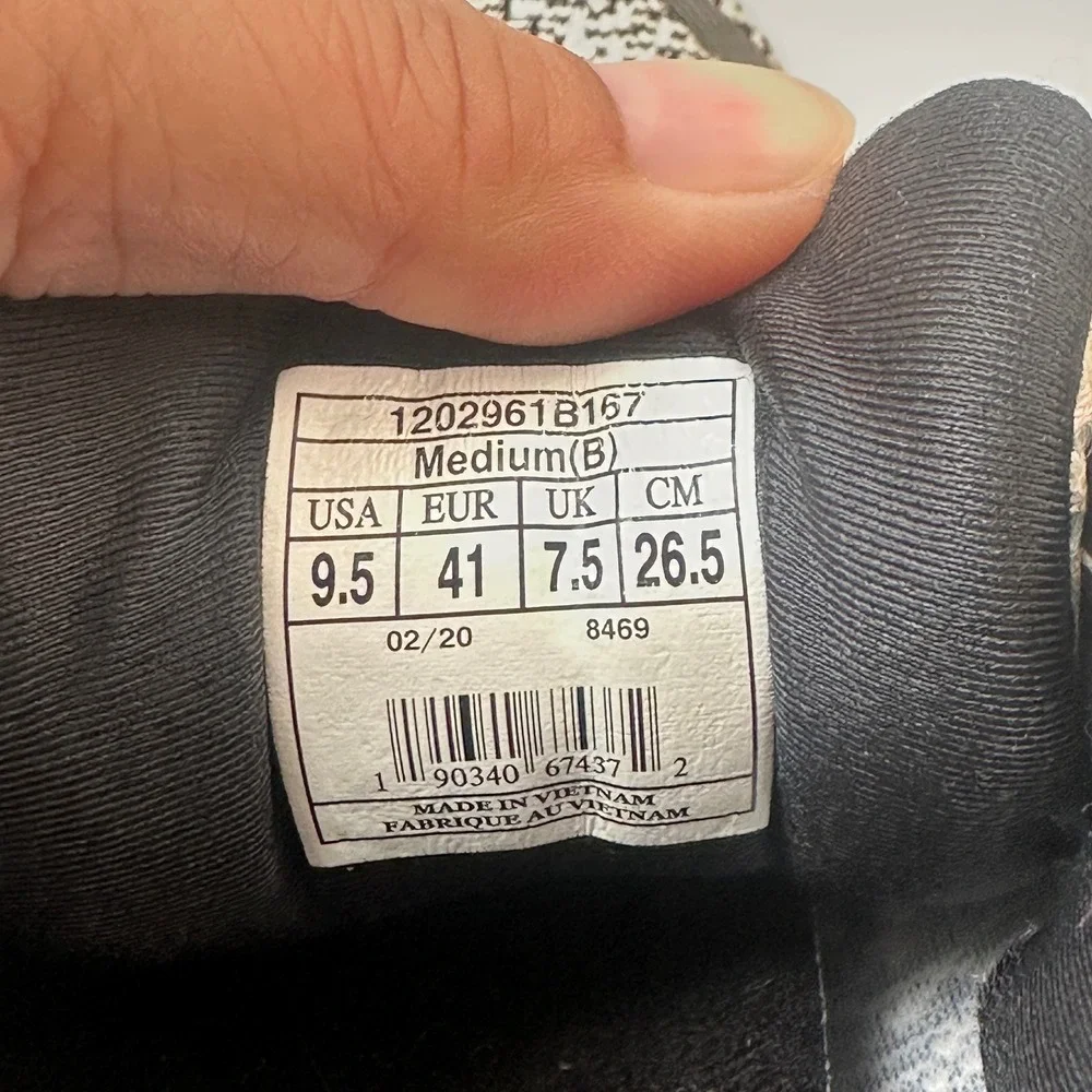 Brooks Adrenaline GTS 20 Running Shoes Cushioned Sneakers Black White Womens 9.5